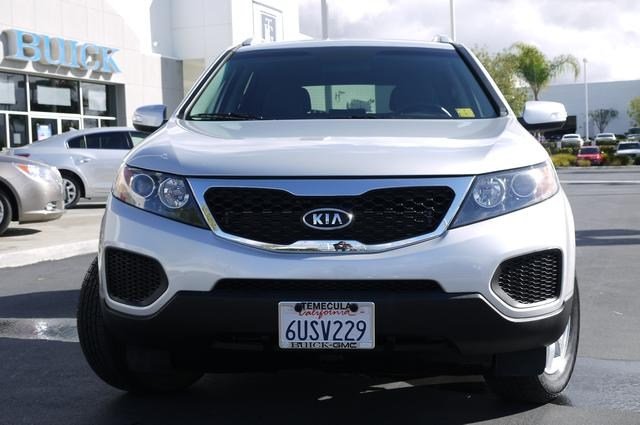 Kia Sorento 2012 photo 2