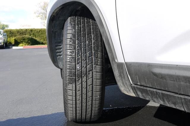 Kia Sorento 2012 photo 4