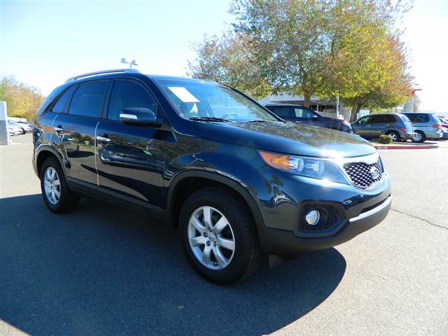 Kia Sorento 2012 photo 2