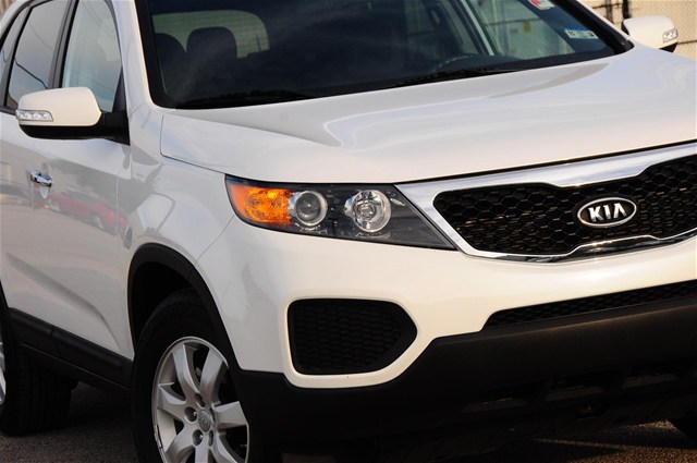 Kia Sorento 2012 photo 3