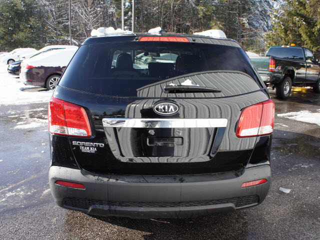 Kia Sorento 2012 photo 4