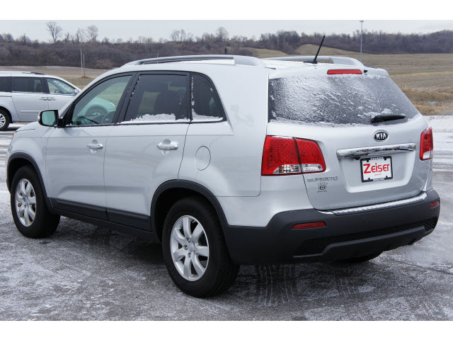 Kia Sorento 2012 photo 3