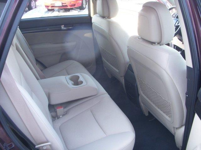 Kia Sorento 2012 photo 3