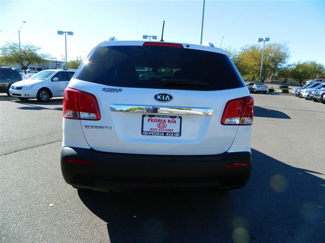 Kia Sorento 2012 photo 4