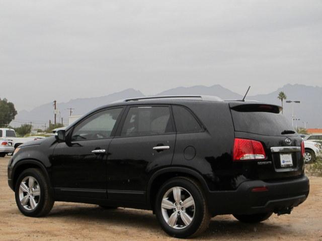 Kia Sorento 2012 photo 4