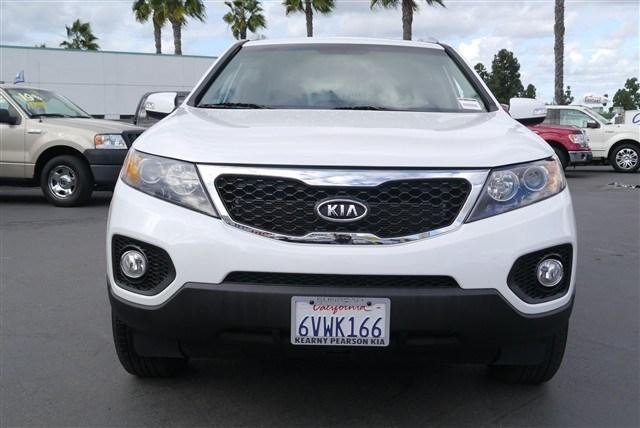 Kia Sorento 2012 photo 2