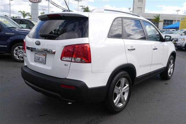 Kia Sorento 2012 photo 5