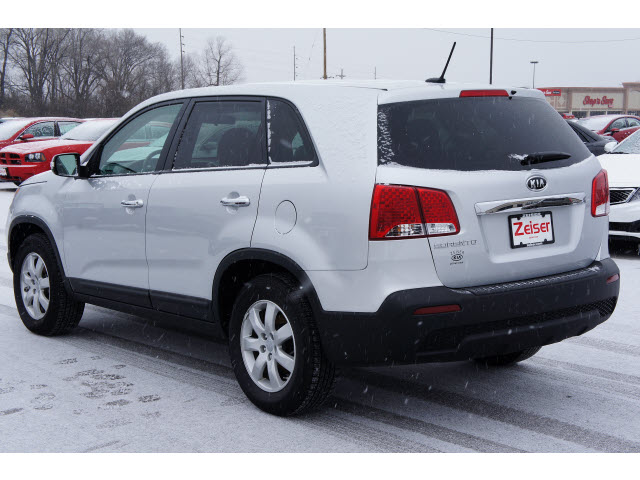 Kia Sorento 2012 photo 3