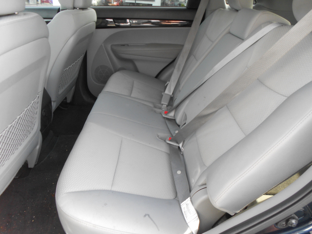 Kia Sorento 2012 photo 4