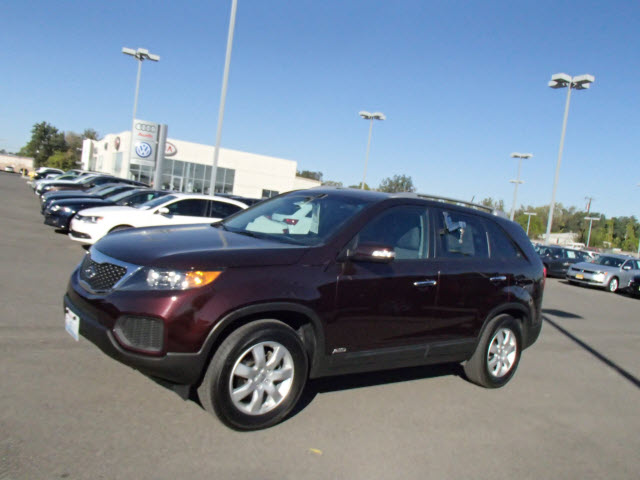 Kia Sorento 2012 photo 2