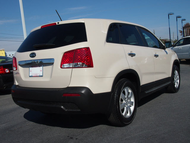 Kia Sorento 2012 photo 2