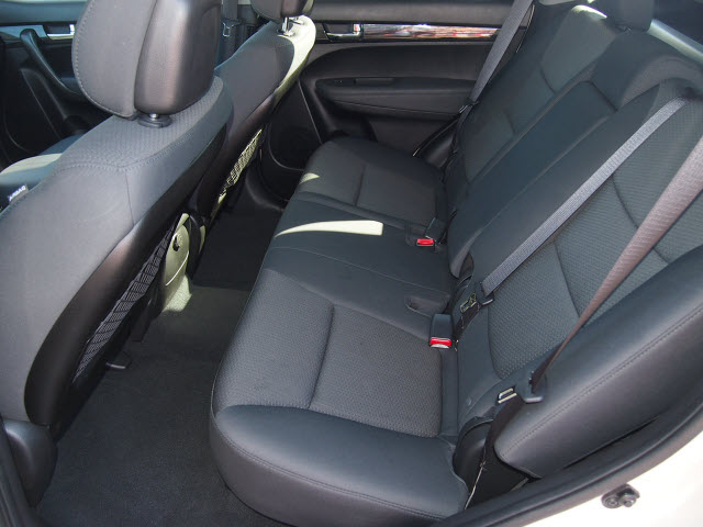 Kia Sorento 2012 photo 3