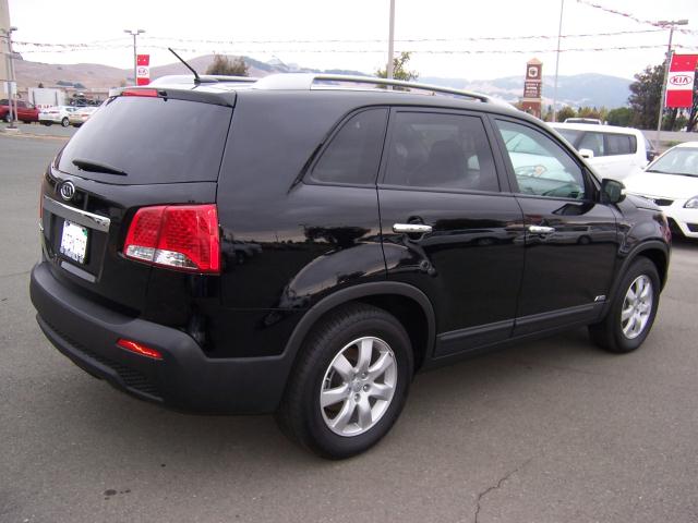 Kia Sorento 2012 photo 3
