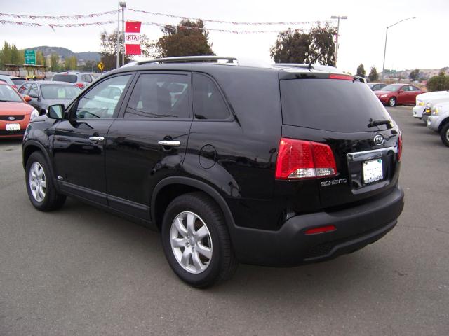 Kia Sorento 2012 photo 4