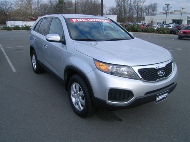 Kia Sorento 2012 photo 2