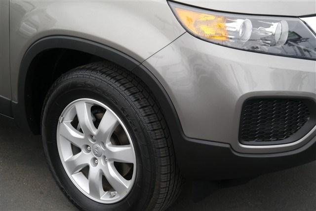 Kia Sorento 2012 photo 1