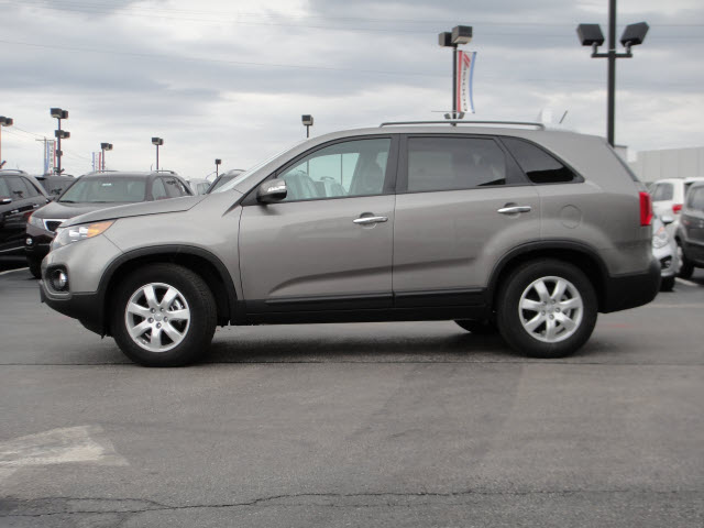 Kia Sorento 2012 photo 1