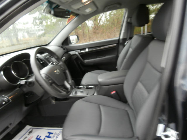 Kia Sorento 2012 photo 4