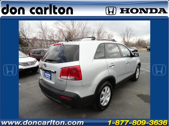 Kia Sorento 2012 photo 4