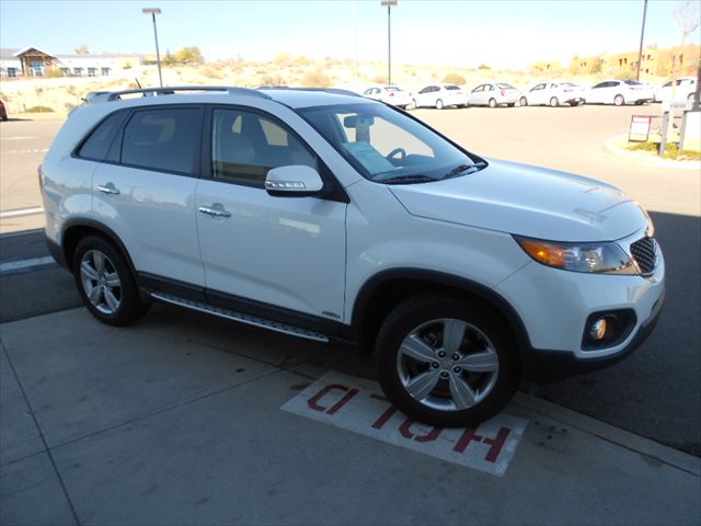 Kia Sorento 2012 photo 4