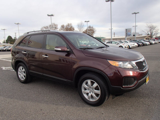 Kia Sorento 2012 photo 2