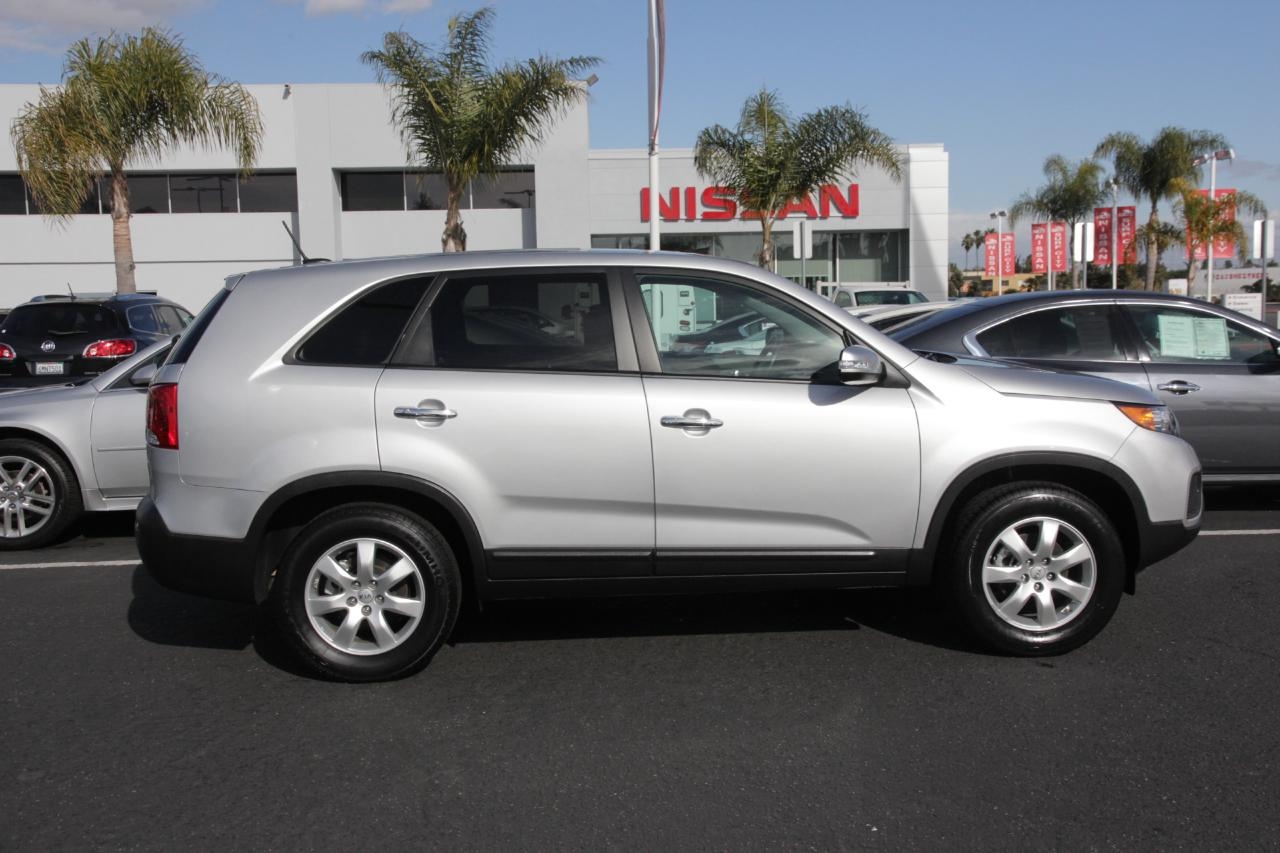 Kia Sorento 2012 photo 1