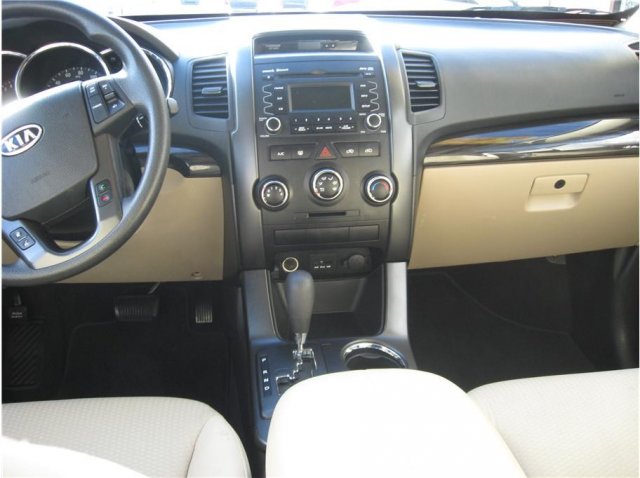 Kia Sorento 2012 photo 5