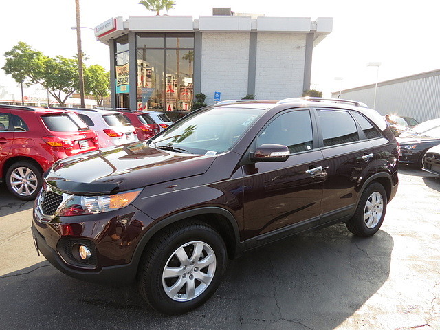 Kia Sorento 2012 photo 2