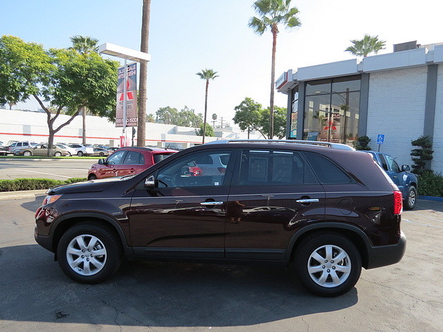 Kia Sorento 2012 photo 3