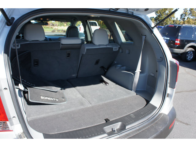 Kia Sorento 2012 photo 4