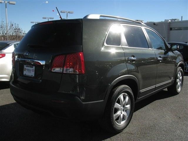 Kia Sorento 2012 photo 2