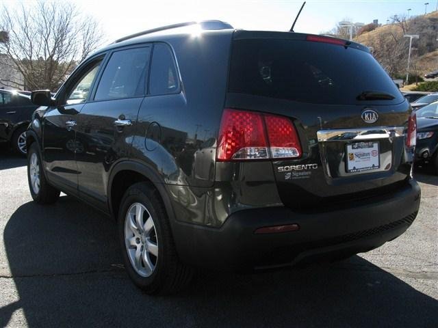Kia Sorento 2012 photo 4