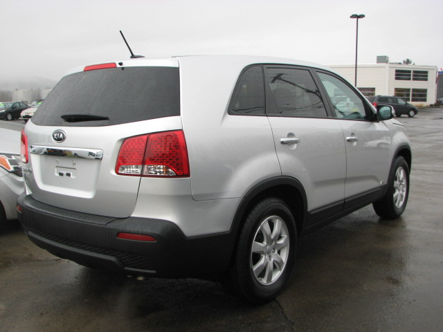 Kia Sorento 2012 photo 4