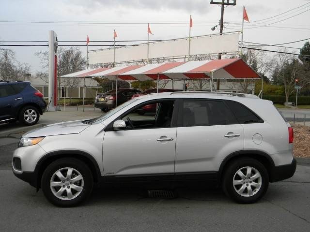 Kia Sorento 2012 photo 3