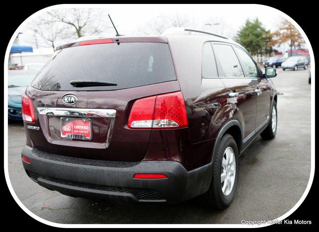 Kia Sorento 2012 photo 4