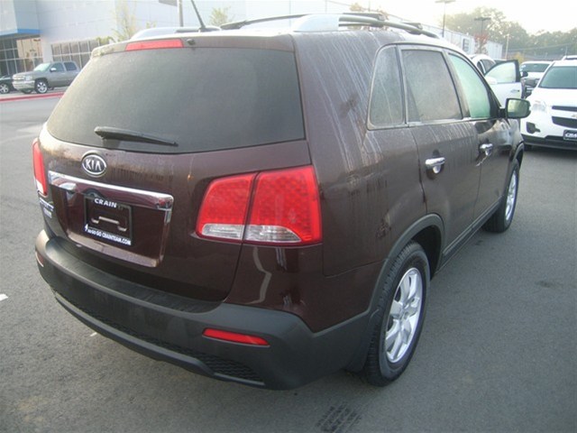 Kia Sorento 2012 photo 4