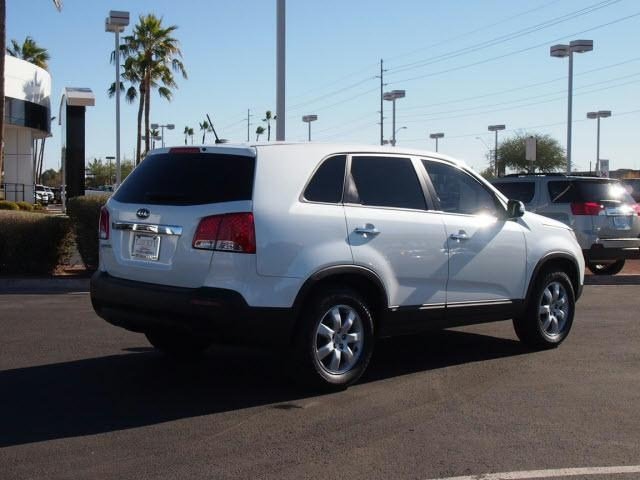 Kia Sorento 2012 photo 2