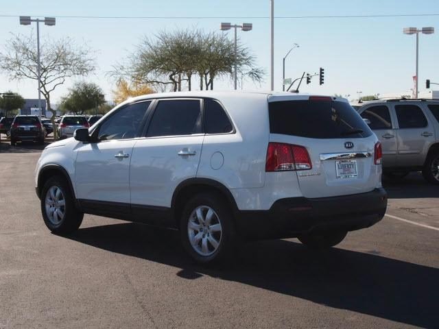 Kia Sorento 2012 photo 4