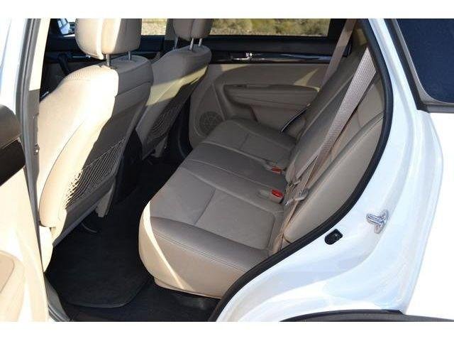Kia Sorento 2012 photo 4