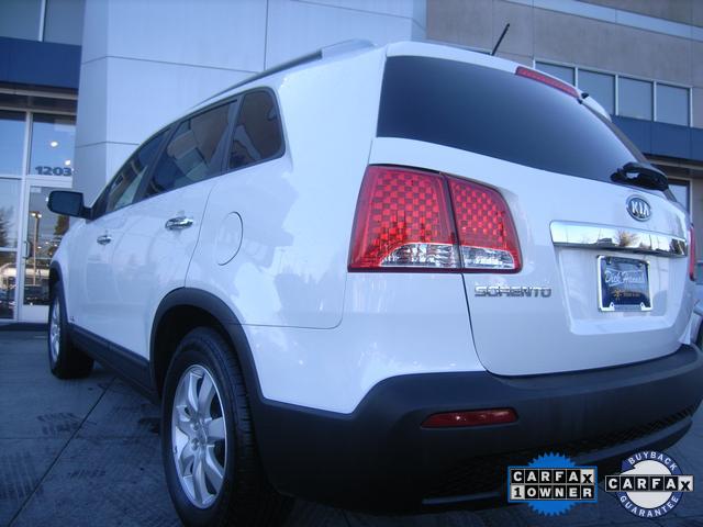 Kia Sorento 2012 photo 4