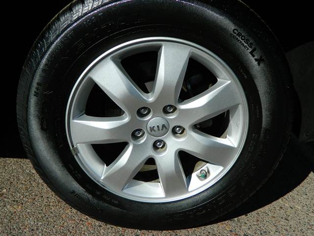 Kia Sorento 2012 photo 2