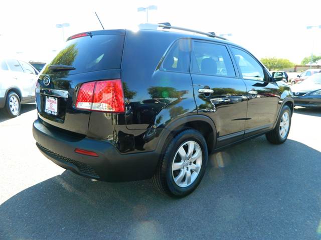 Kia Sorento 2012 photo 4