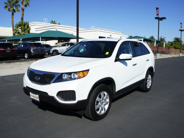 Kia Sorento 2012 photo 2
