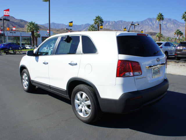 Kia Sorento 2012 photo 3