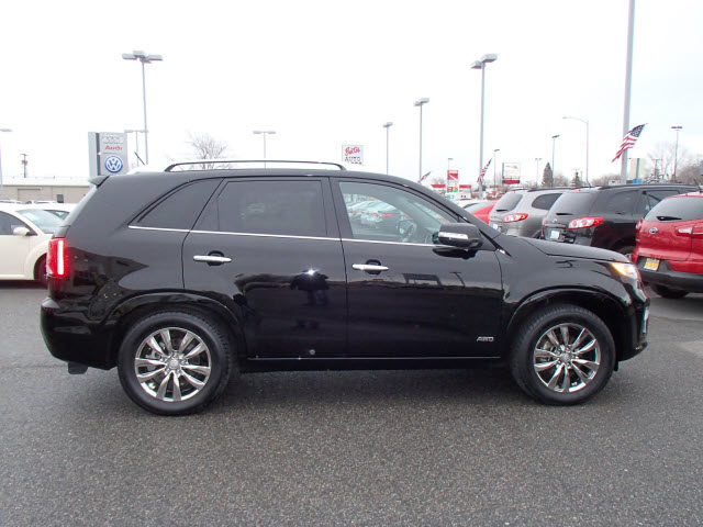 Kia Sorento 2012 photo 4