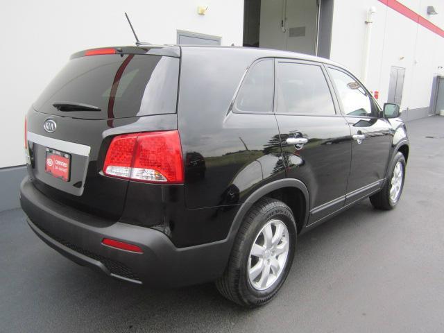 Kia Sorento 2012 photo 4