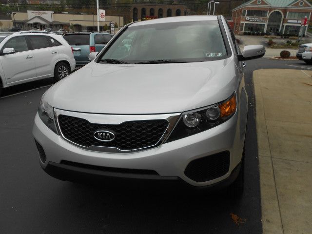 Kia Sorento 2012 photo 2