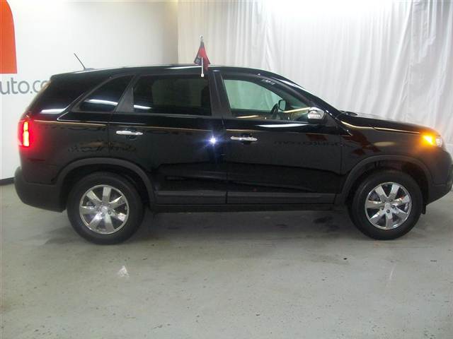 Kia Sorento 2012 photo 2