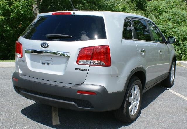 Kia Sorento 2012 photo 2