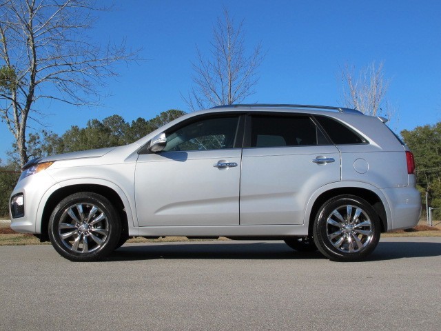 Kia Sorento 2012 photo 4